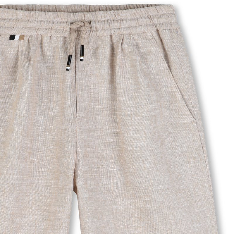 Short en lin ivoire
