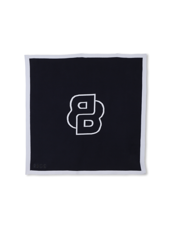 COUVERTURE EN TRICOT