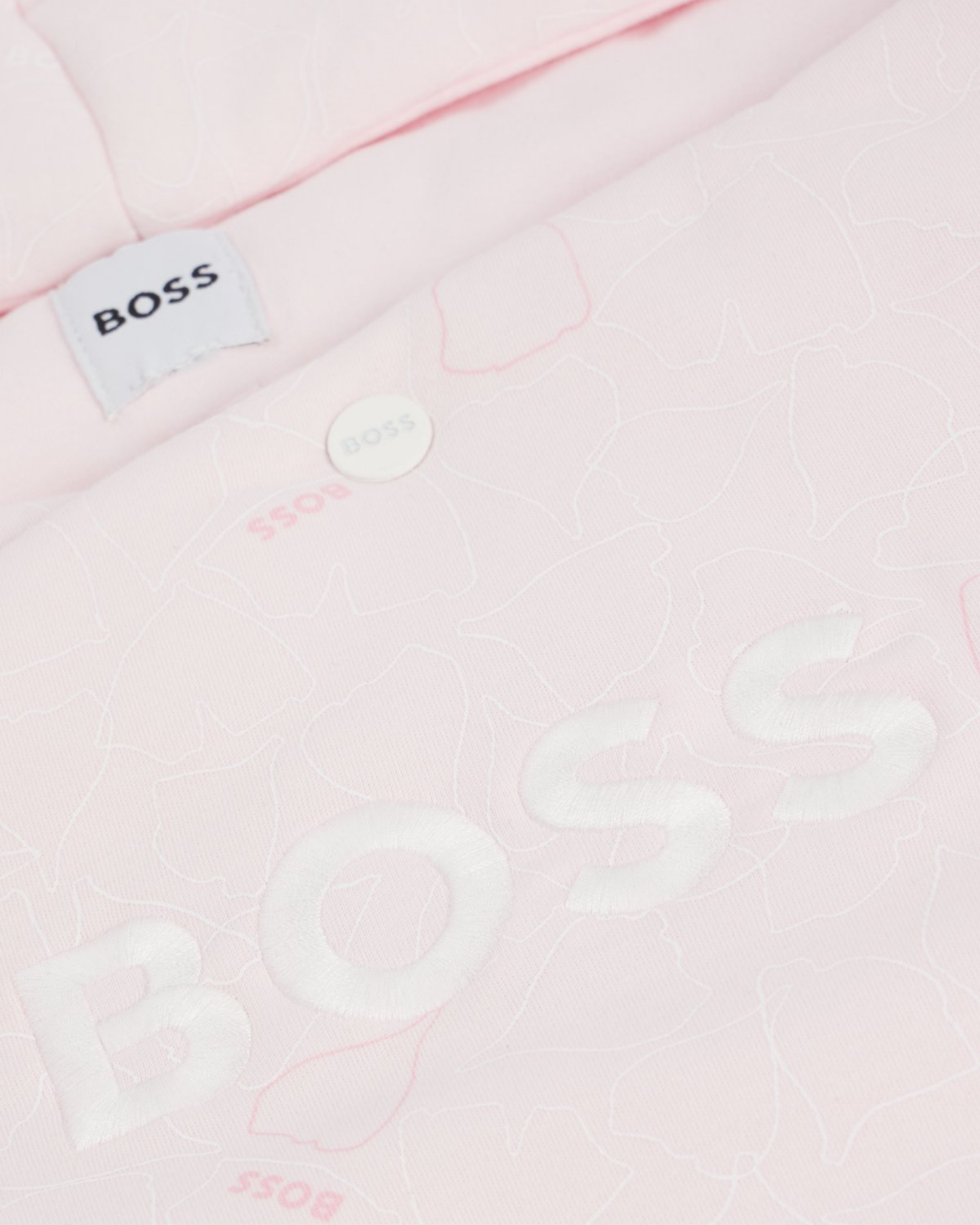 NID D’ANGE BOSS BÉBÉ FILLE – DOUCEUR ET RAFFINEMENT