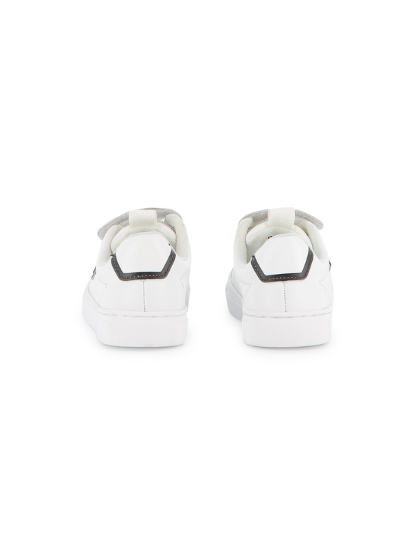 BASKETS EN CUIR DE VACHETTE