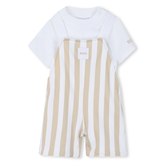 Ensemble de vêtements bleu pâle
